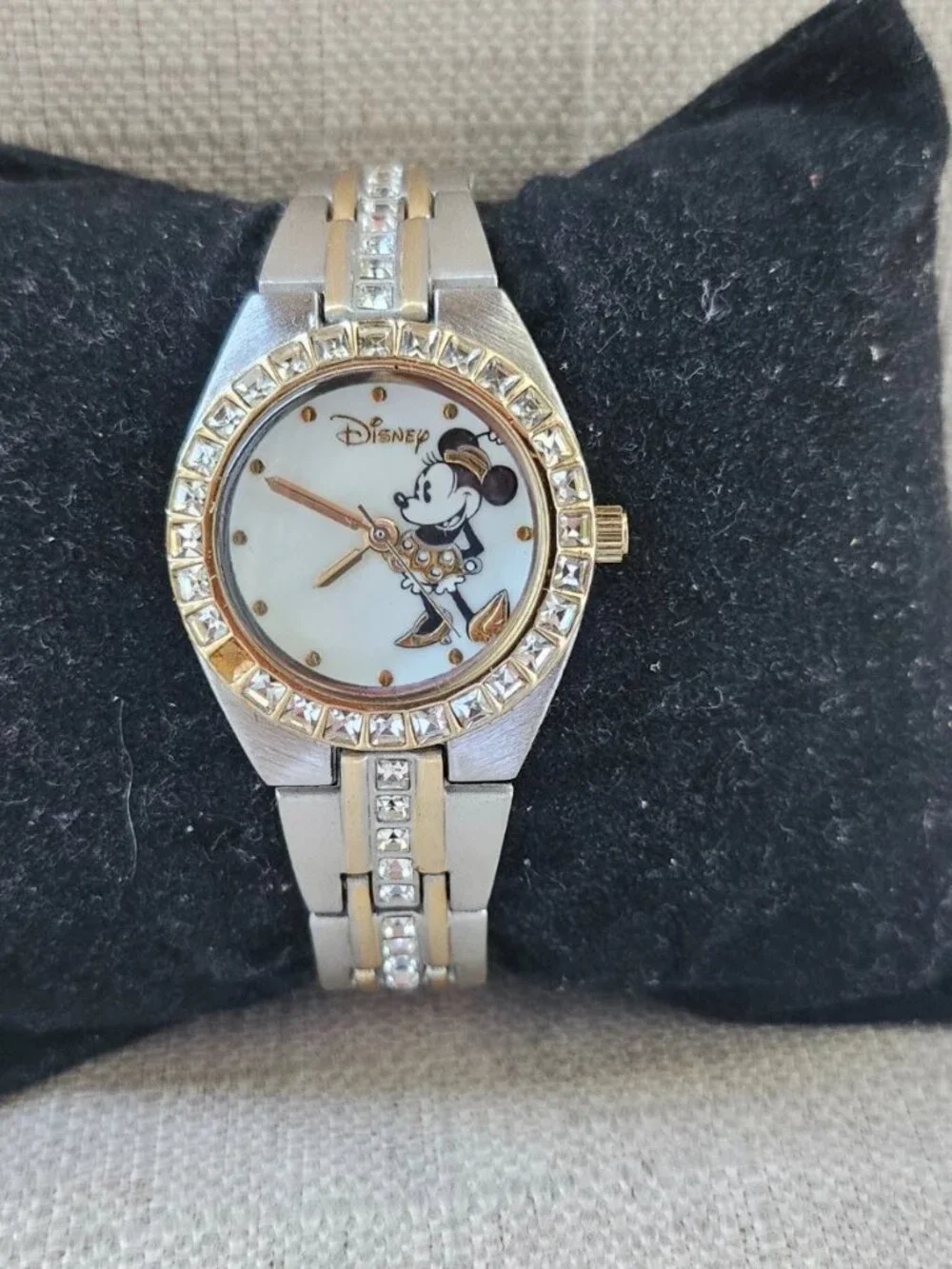 Disney Minnie Mouse Wristwatch Silver/Gold Tone Quartz Analog Wrist Watch